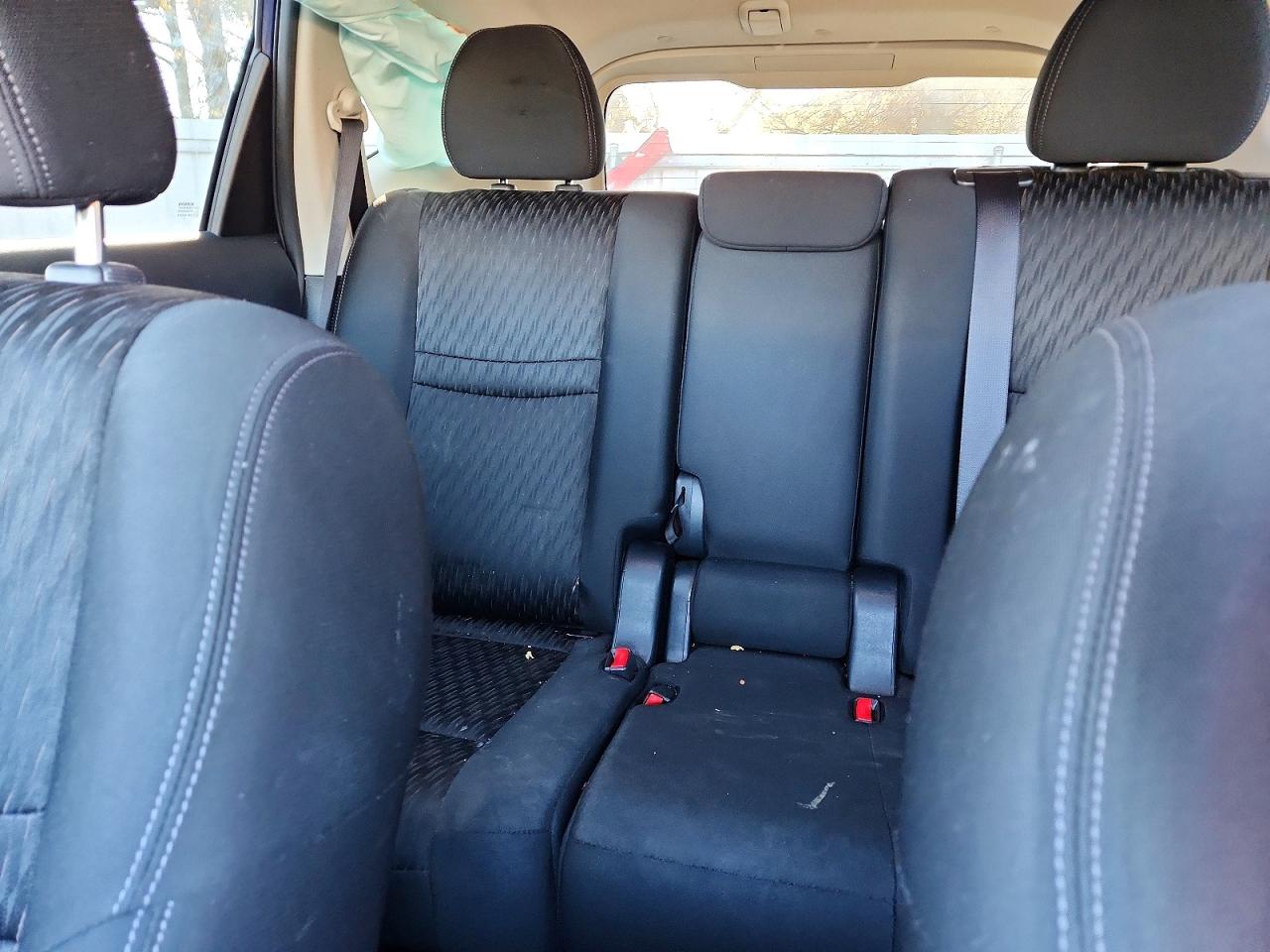 2019 NISSAN ROGUE S photo 19
