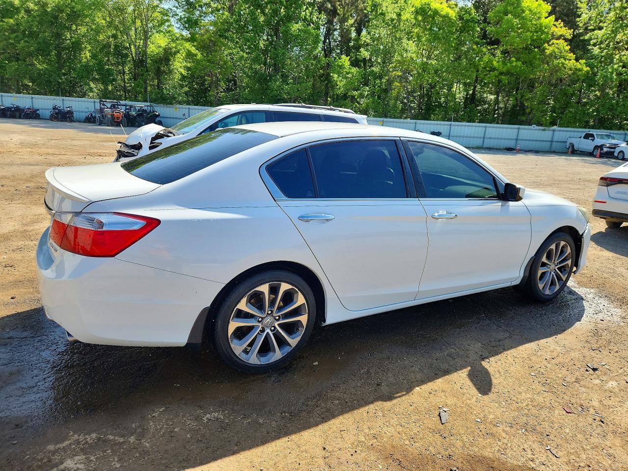 2015 HONDA ACCORD SPORT photo 5