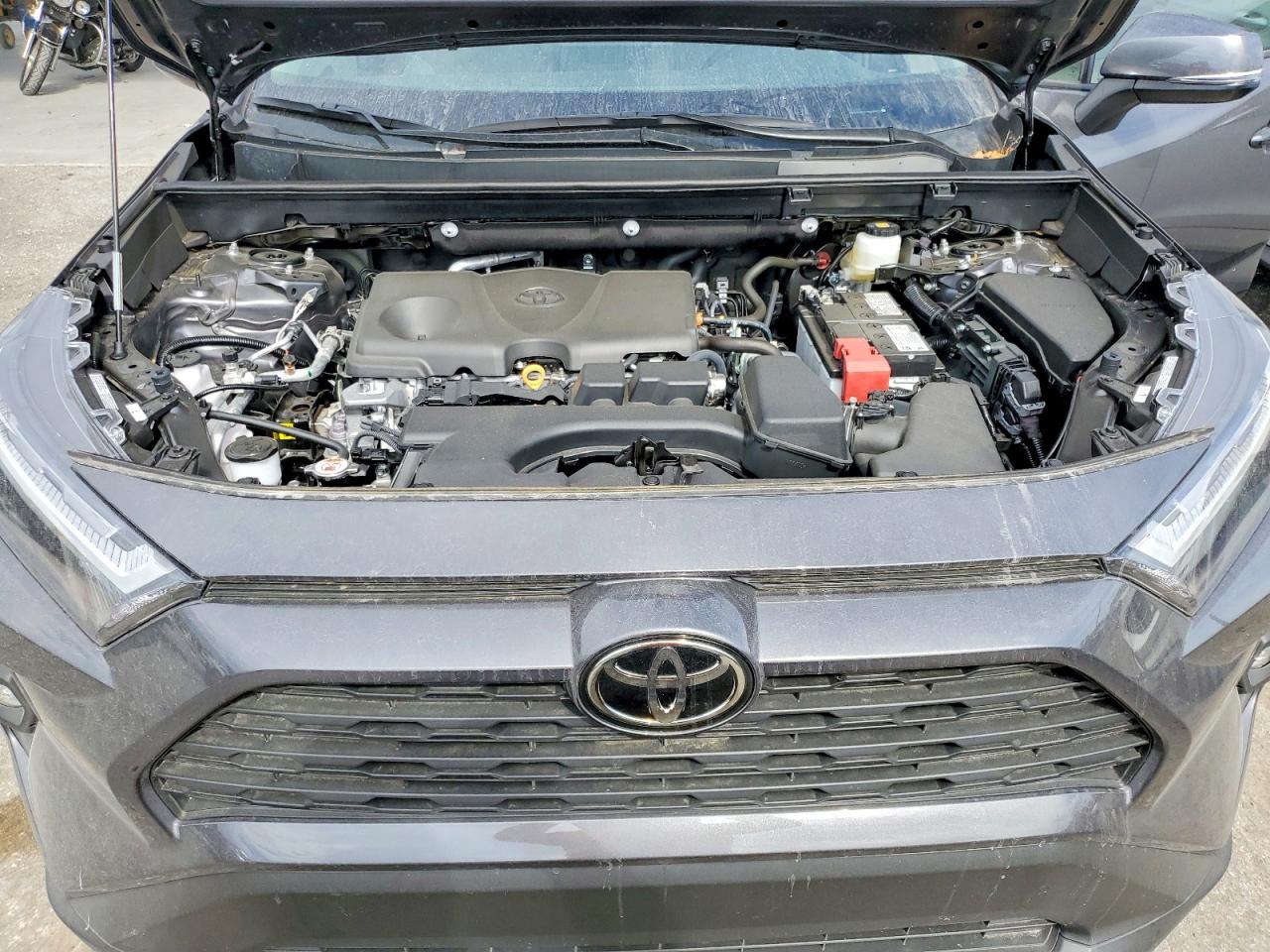 2025 TOYOTA RAV4 XLE PREMIUM photo 34