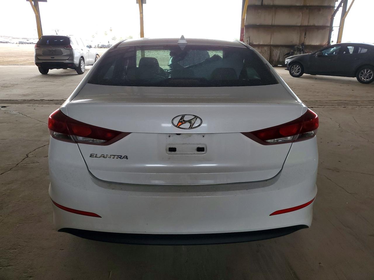 2018 HYUNDAI ELANTRA SEL photo 6