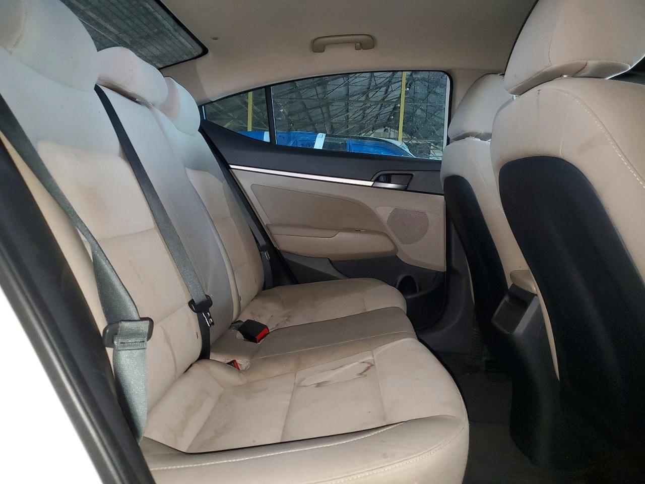 2018 HYUNDAI ELANTRA SEL photo 10