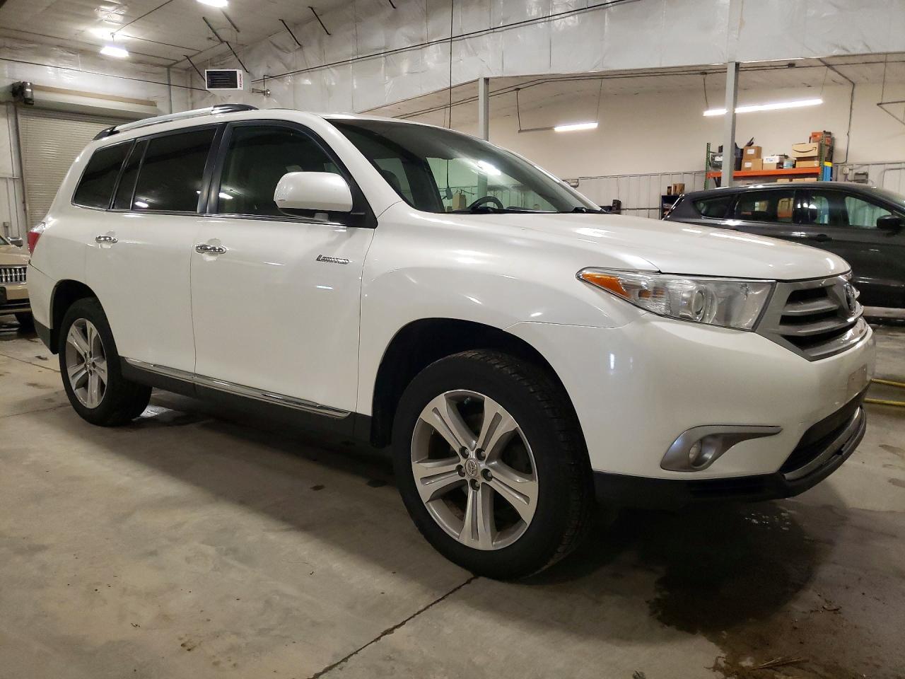 2013 TOYOTA HIGHLANDER LIMITED photo 4