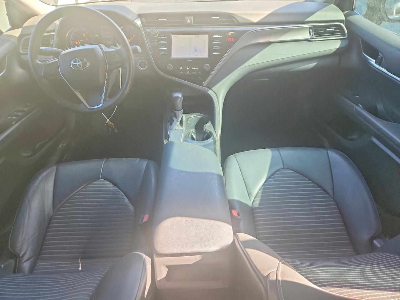 2020 TOYOTA CAMRY SE photo 22