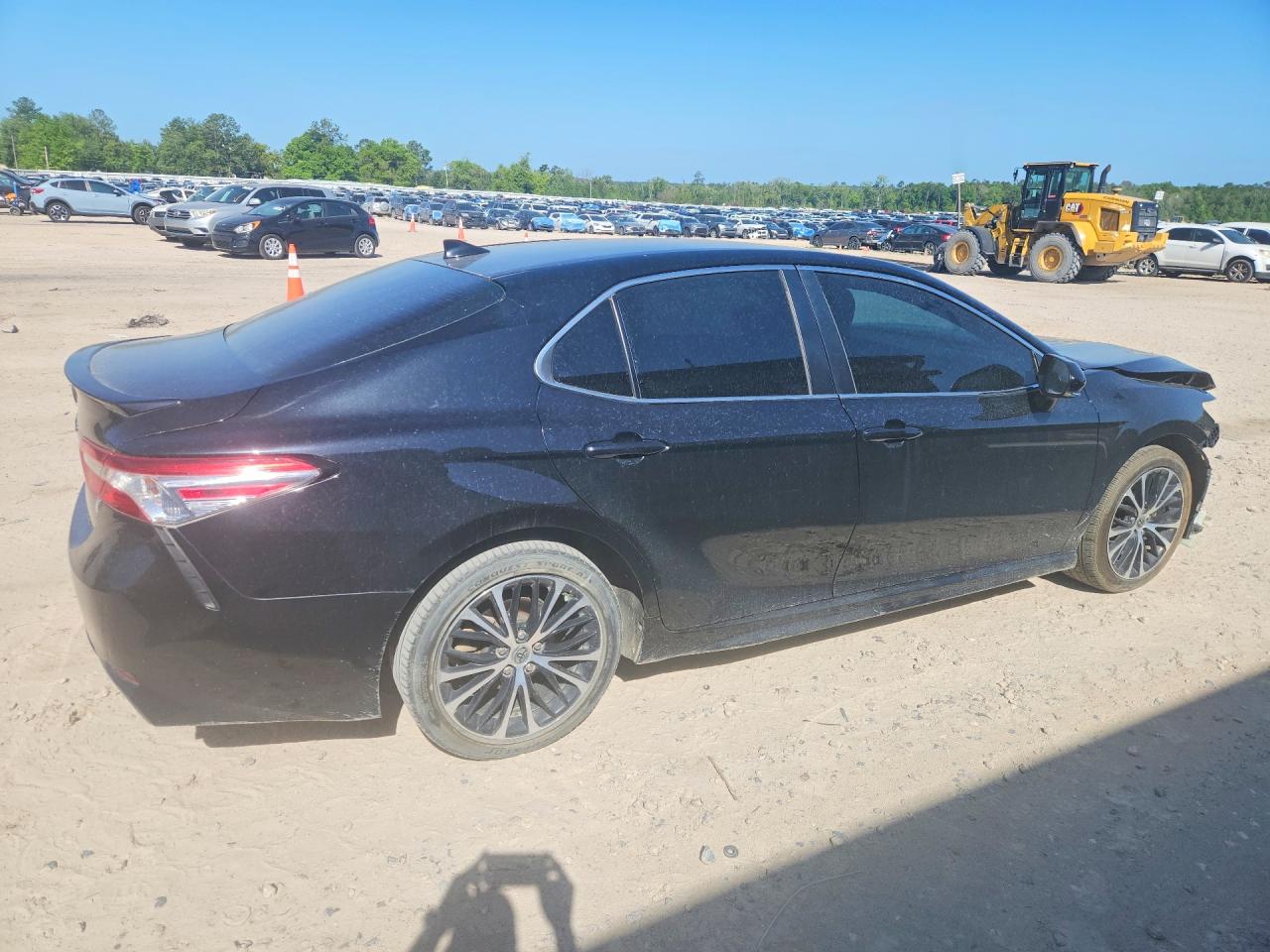 2020 TOYOTA CAMRY SE photo 7