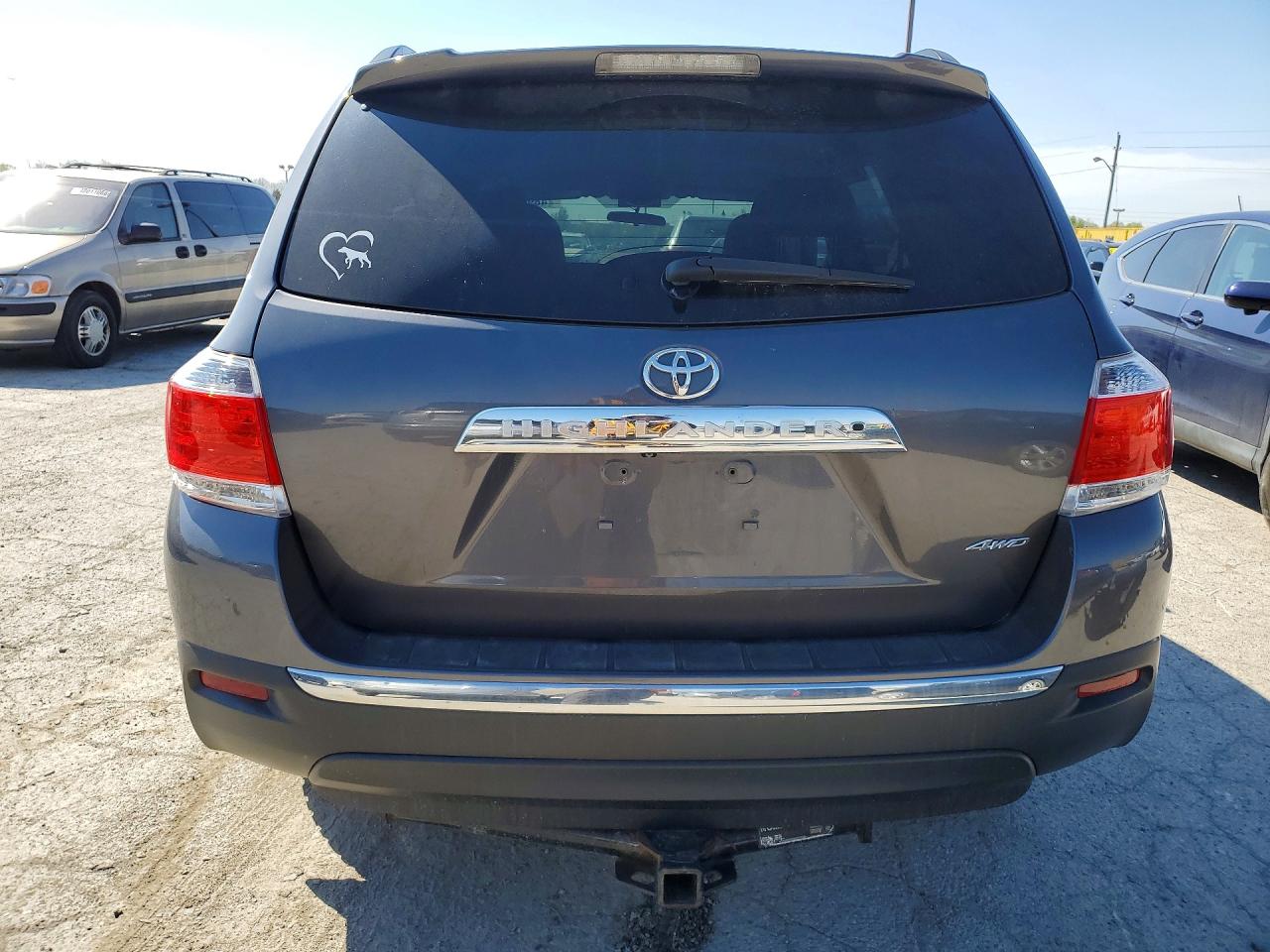 2013 TOYOTA HIGHLANDER PLUS photo 6