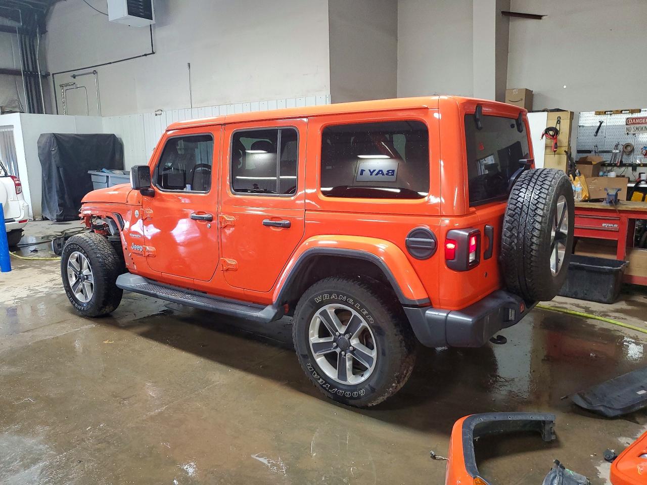 2019 JEEP WRANGLER UNLIMITED SAHARA photo 2