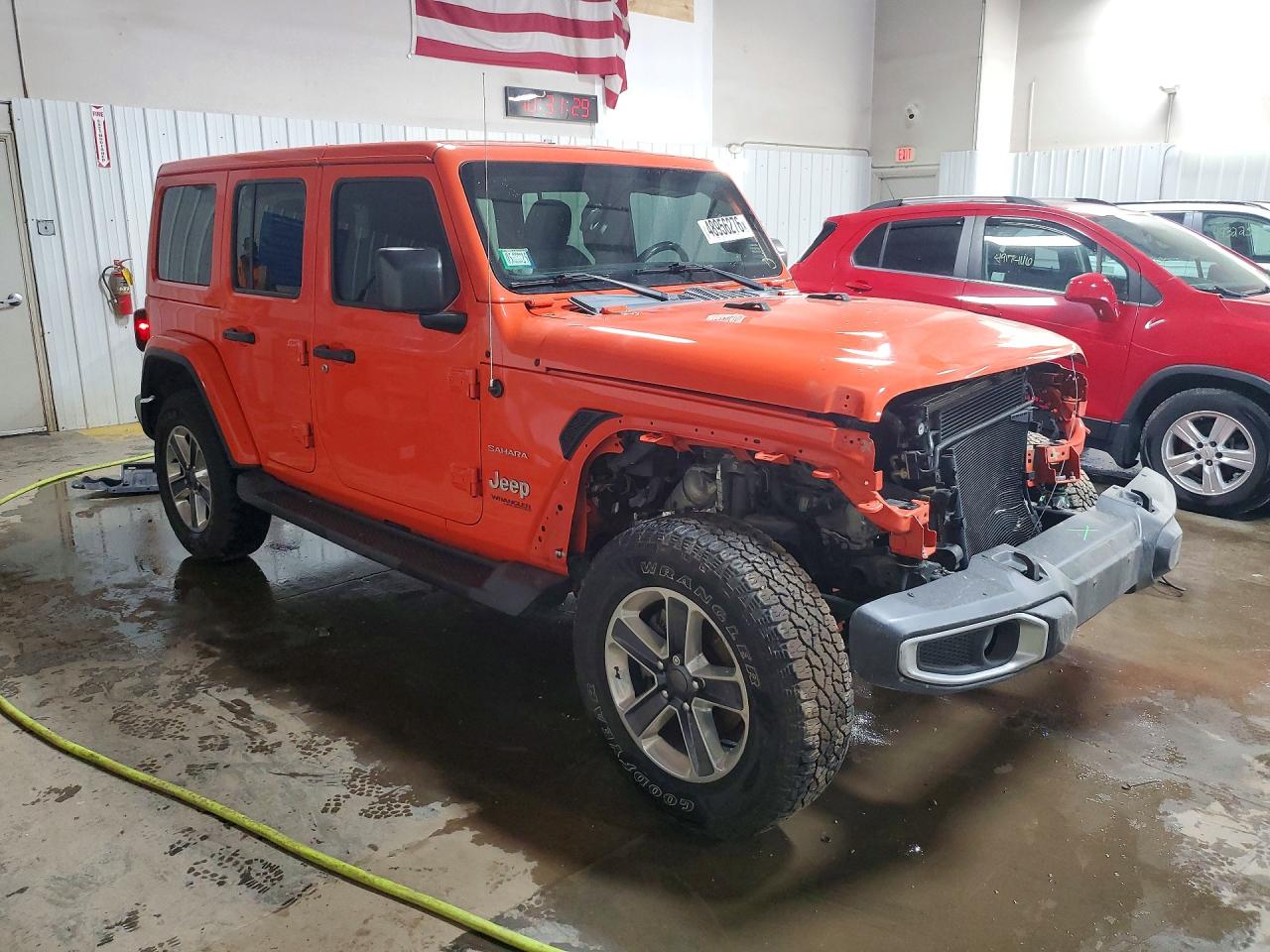 2019 JEEP WRANGLER UNLIMITED SAHARA photo 4