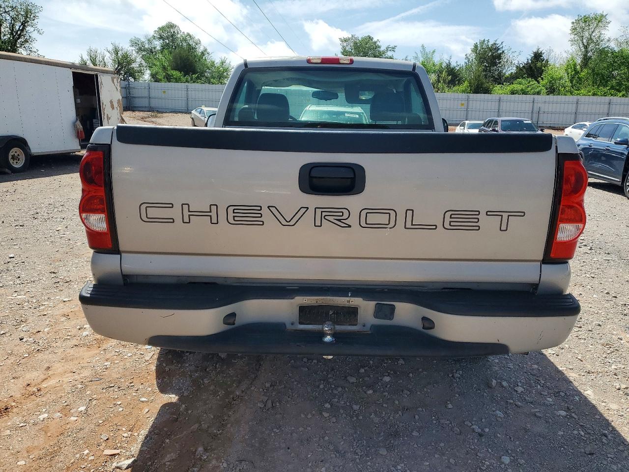 2004 CHEVROLET SILVERADO C1500 photo 28