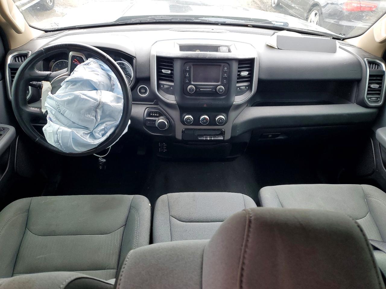 2019 RAM 1500 BIG HORN photo 15