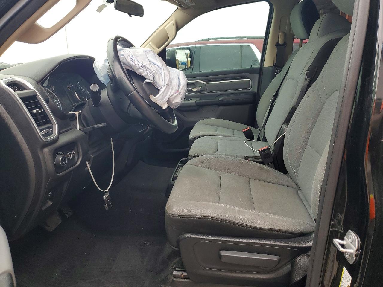 2019 RAM 1500 BIG HORN photo 13