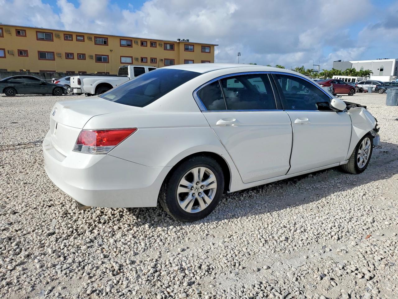2009 HONDA ACCORD LXP photo 7