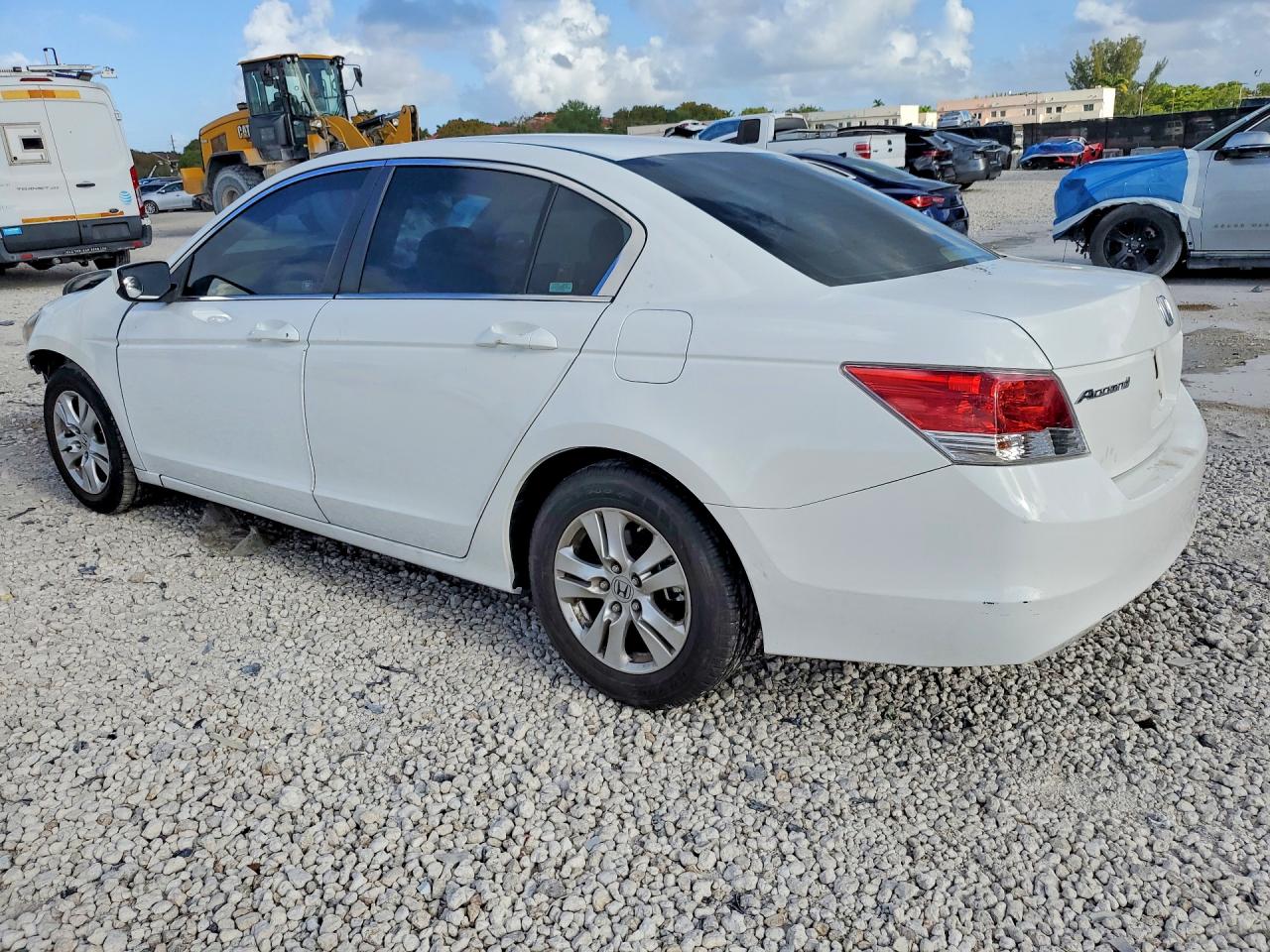 2009 HONDA ACCORD LXP photo 4