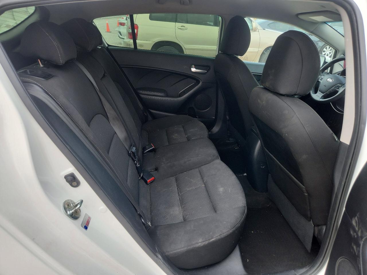 2017 KIA FORTE photo 19