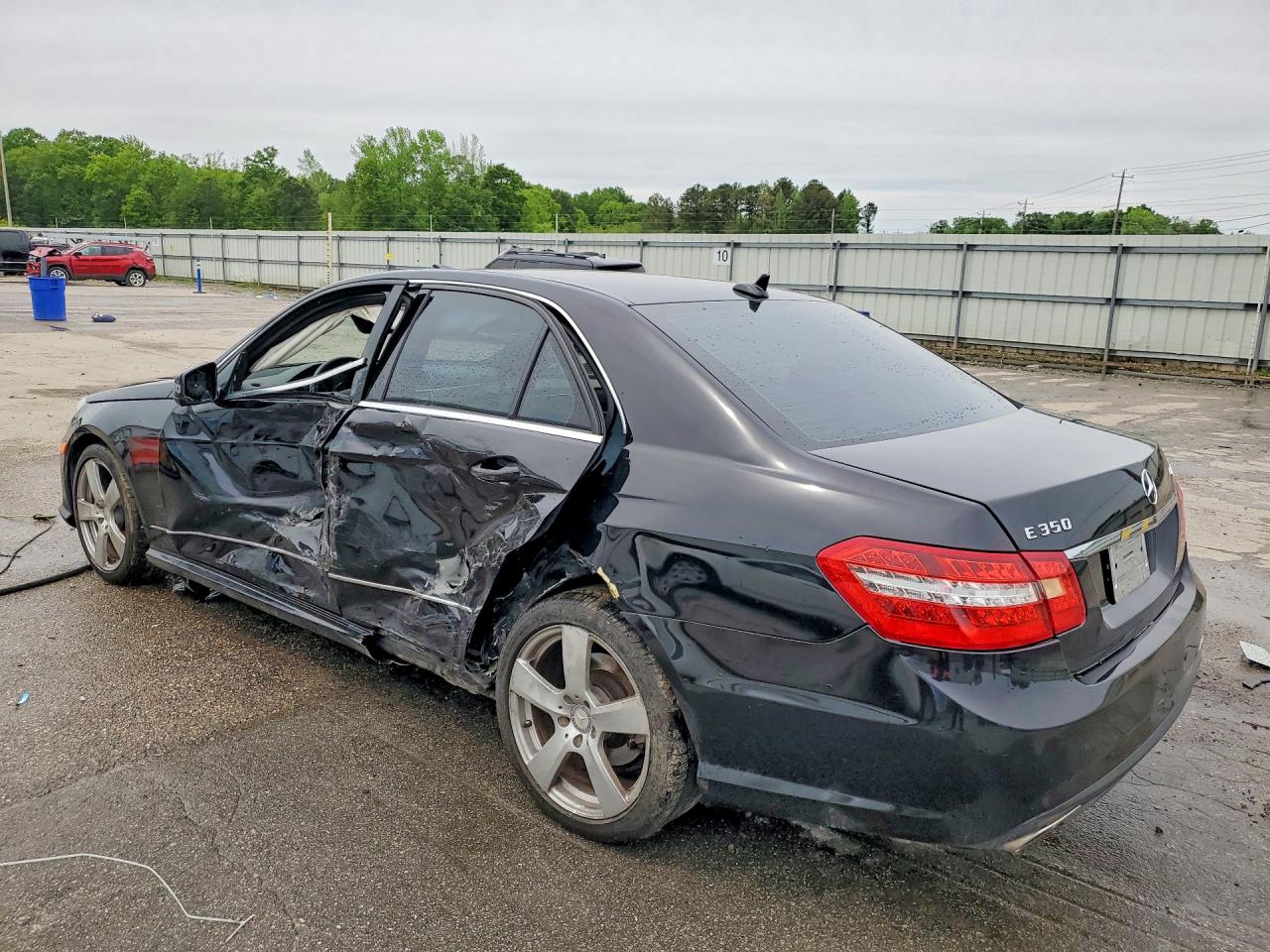 2011 MERCEDES-BENZ E 350 4MATIC photo 3