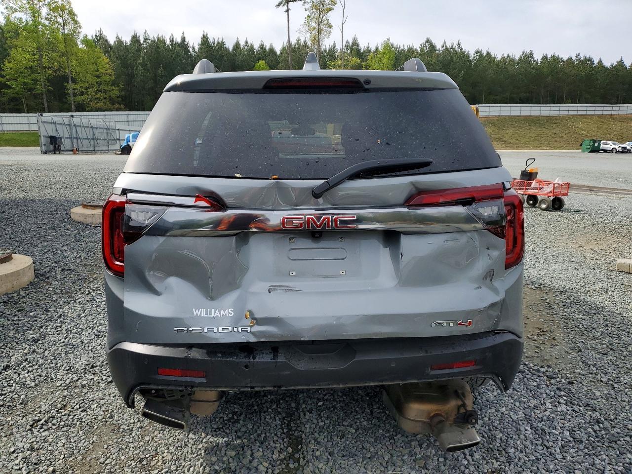 2023 GMC ACADIA AT4 photo 6