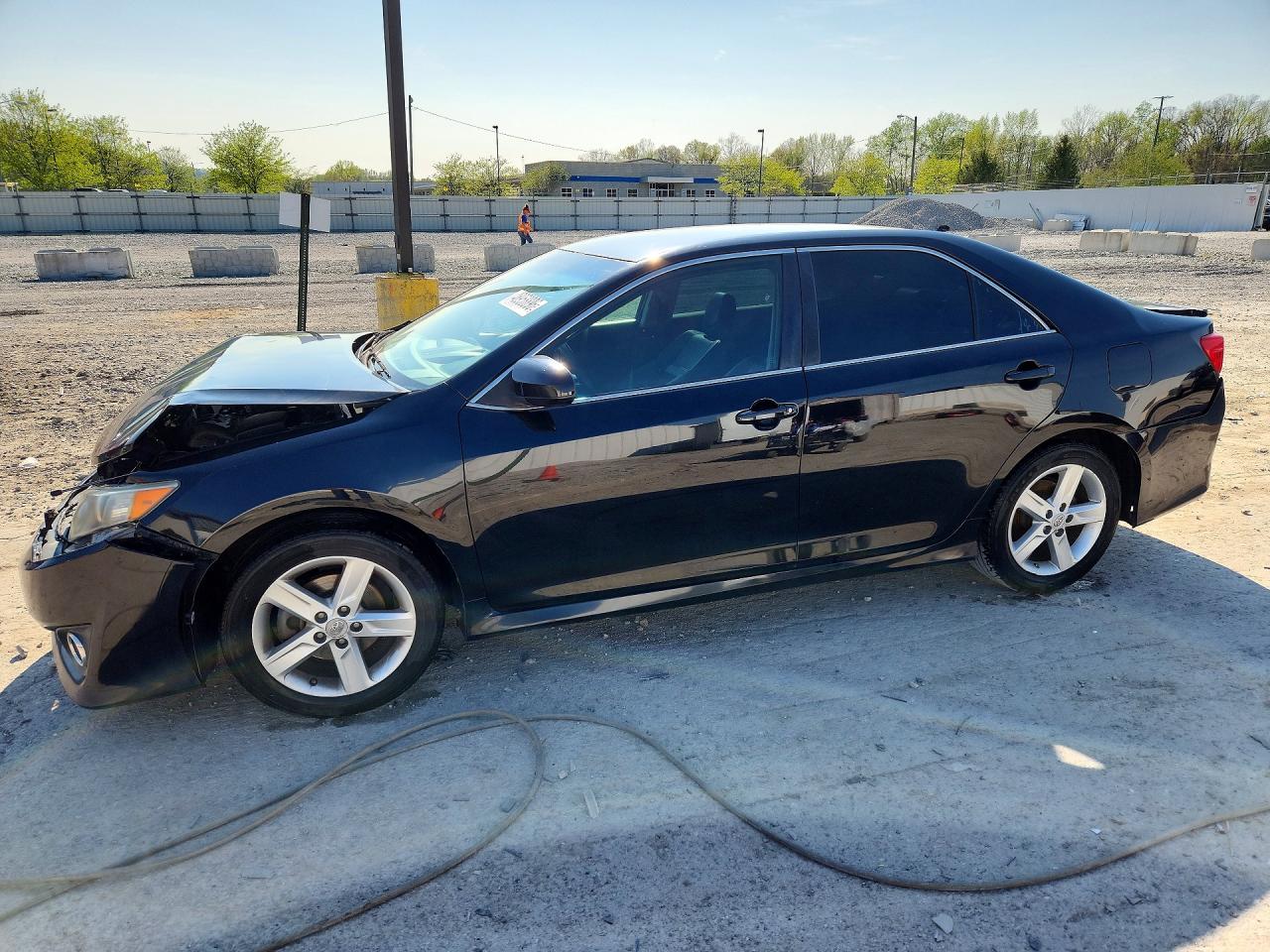 2013 TOYOTA CAMRY