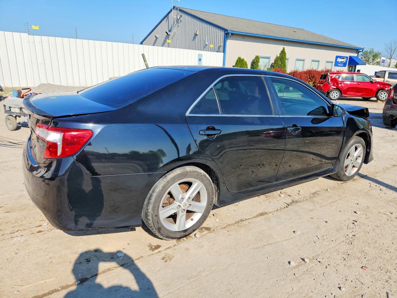 2013 TOYOTA CAMRY SE photo 5