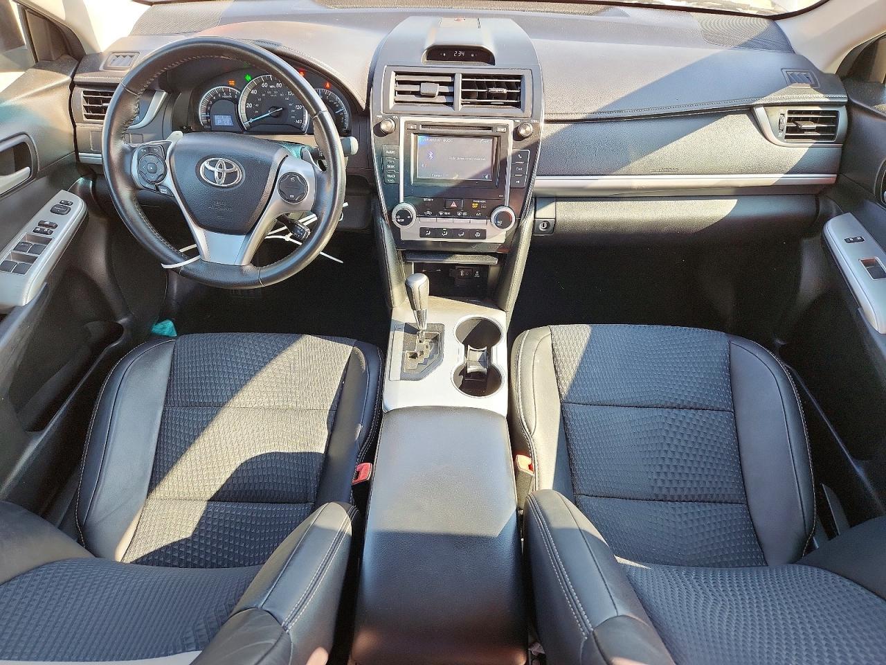 2013 TOYOTA CAMRY SE photo 15