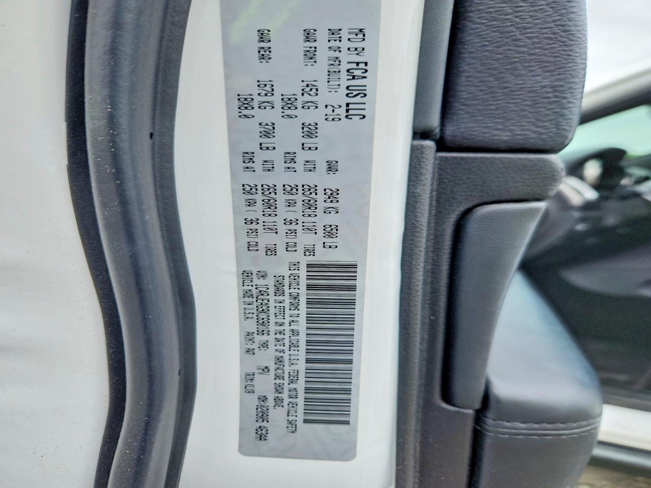 2019 JEEP GRAND CHEROKEE LAREDO photo 25
