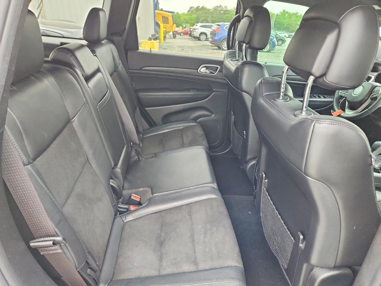 2019 JEEP GRAND CHEROKEE LAREDO photo 21