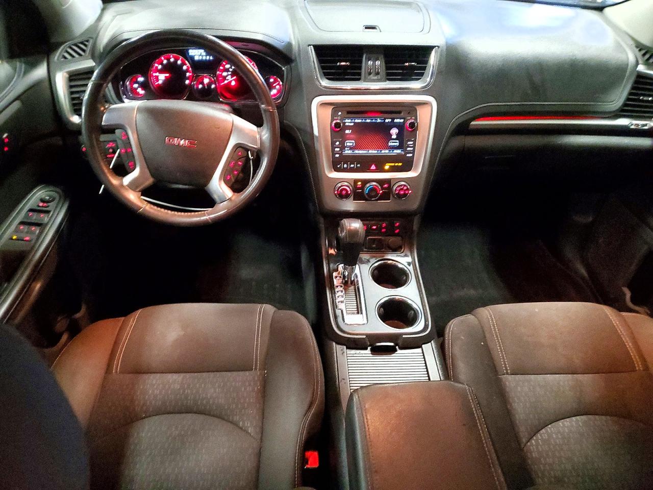 2016 GMC ACADIA SLE photo 15