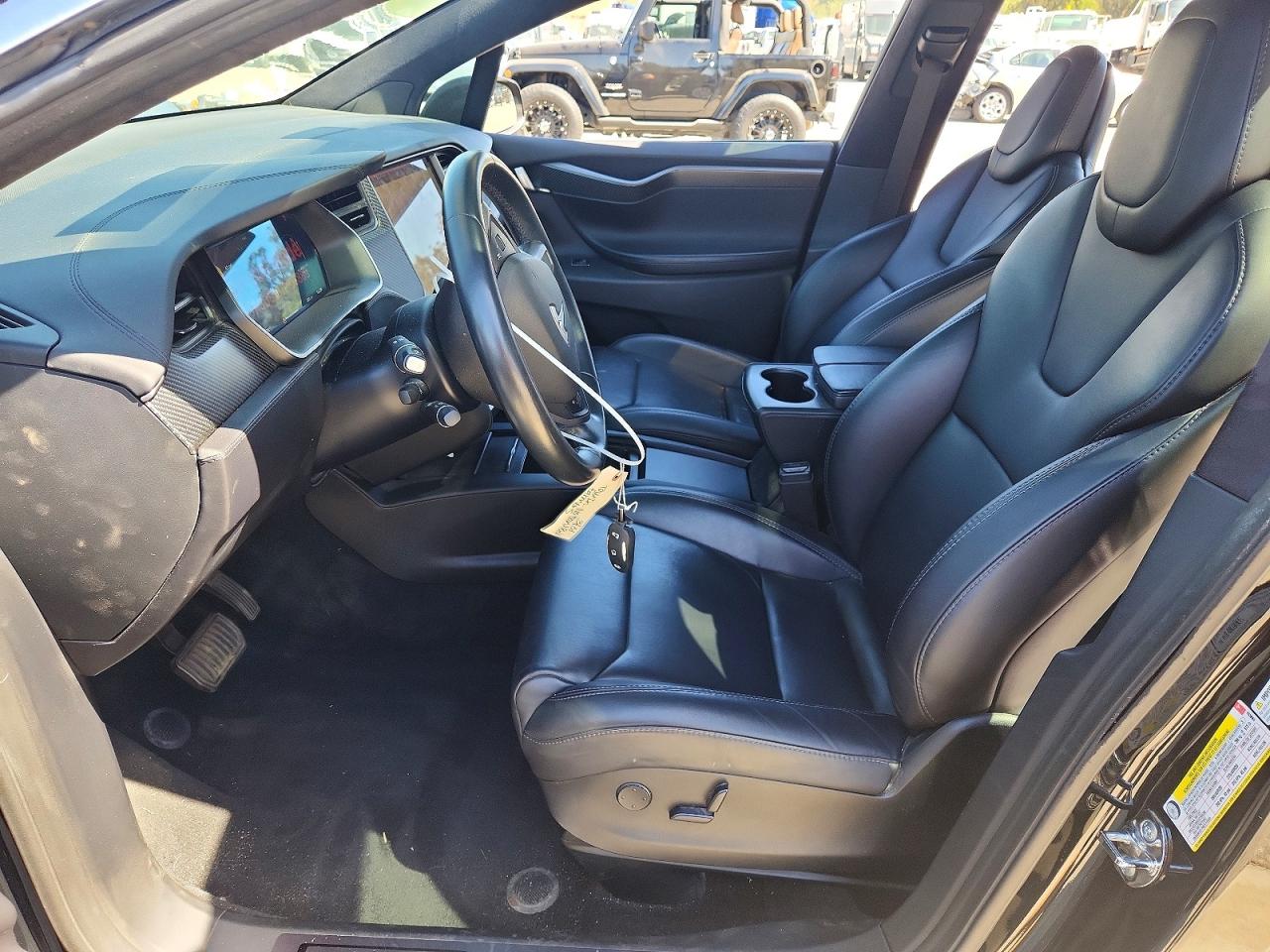 2018 TESLA MODEL X photo 13