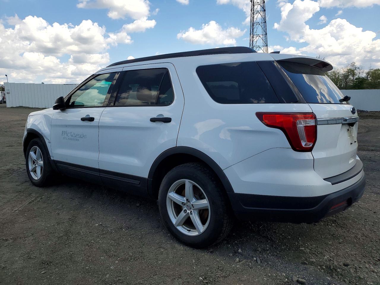 2018 FORD EXPLORER photo 3