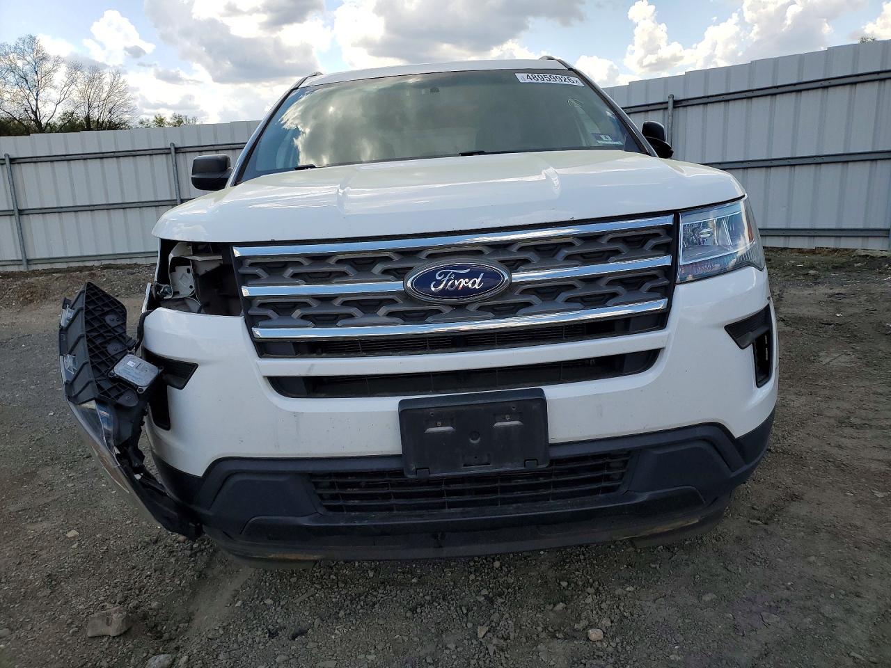 2018 FORD EXPLORER photo 9