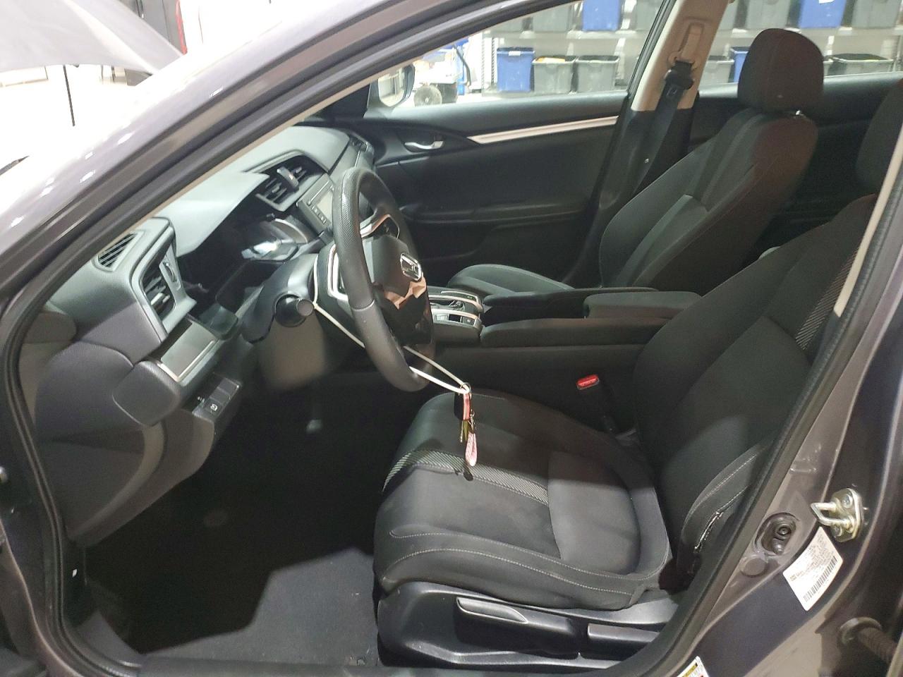 2017 HONDA CIVIC LX photo 13