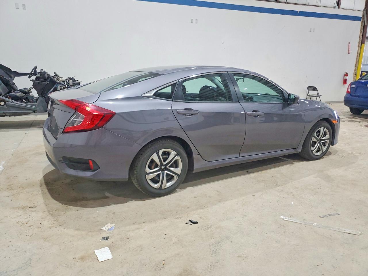 2017 HONDA CIVIC LX photo 5