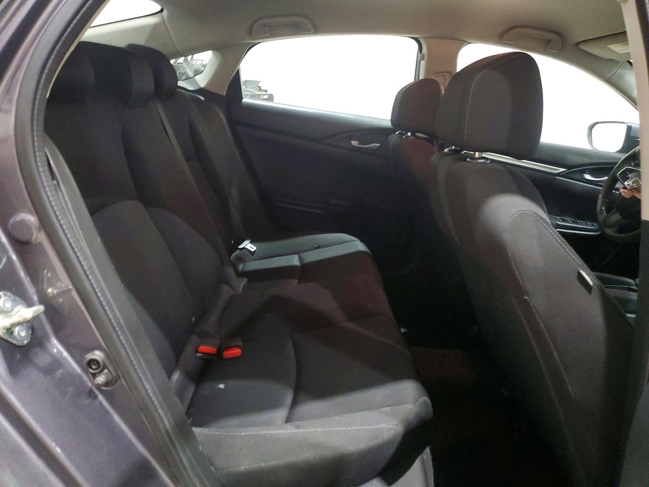 2017 HONDA CIVIC LX photo 19