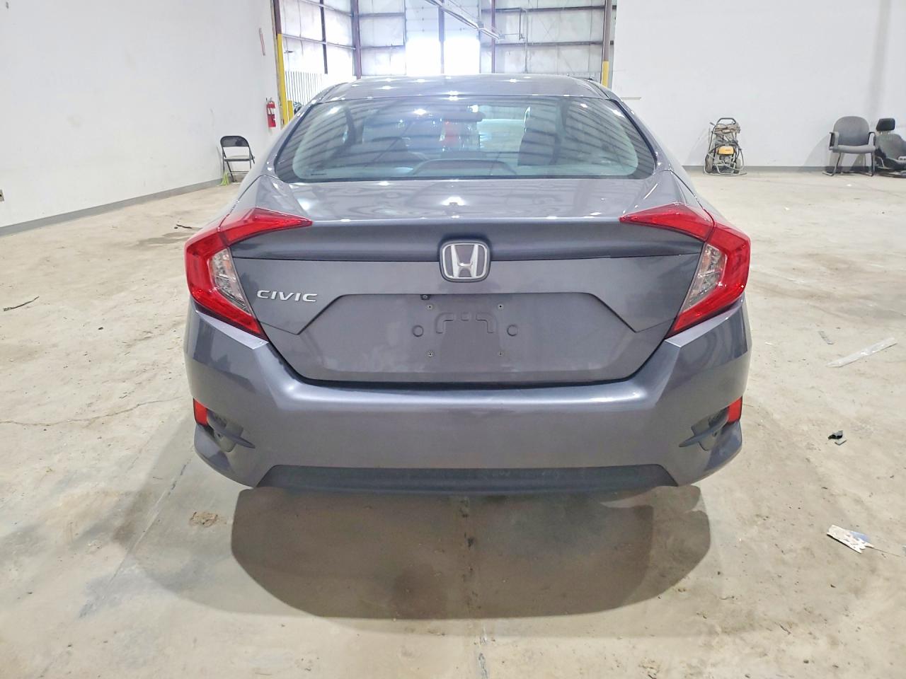 2017 HONDA CIVIC LX photo 11