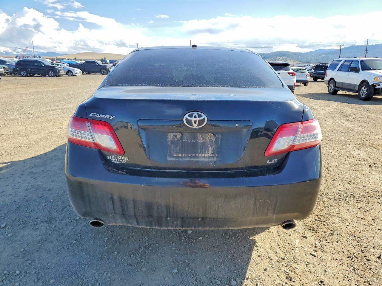 2010 TOYOTA CAMRY LE V6 photo 6