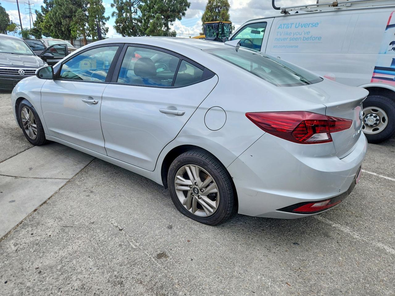 2020 HYUNDAI ELANTRA SEL photo 2