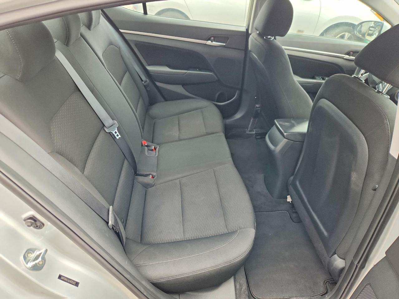 2020 HYUNDAI ELANTRA SEL photo 10