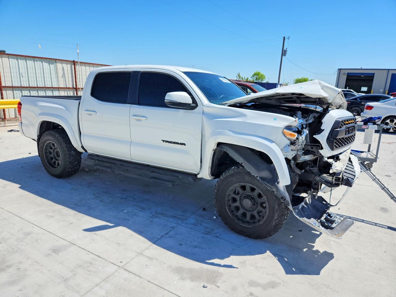 2017 TOYOTA TACOMA TRD SPORT photo 7