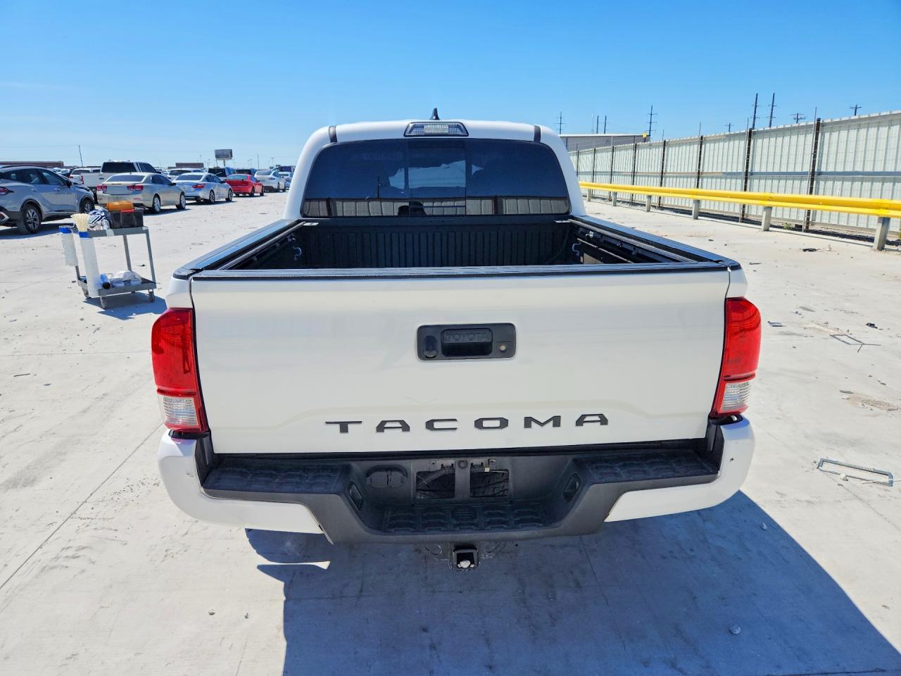 2017 TOYOTA TACOMA TRD SPORT photo 11