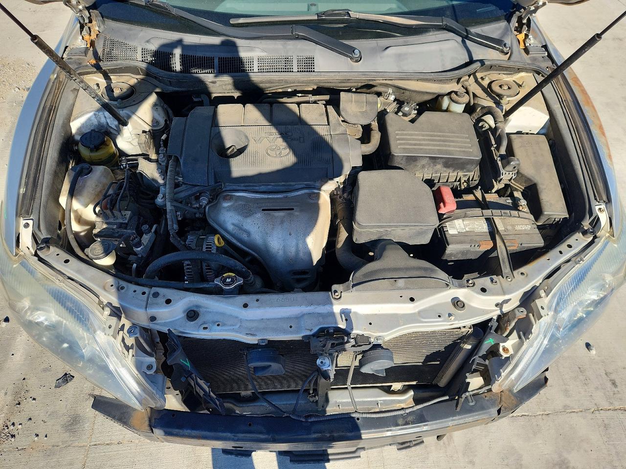 2011 TOYOTA CAMRY LE photo 21