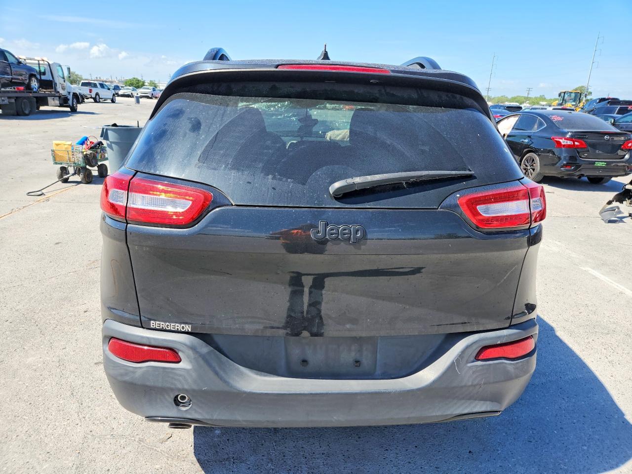 2014 JEEP CHEROKEE LATITUDE photo 11