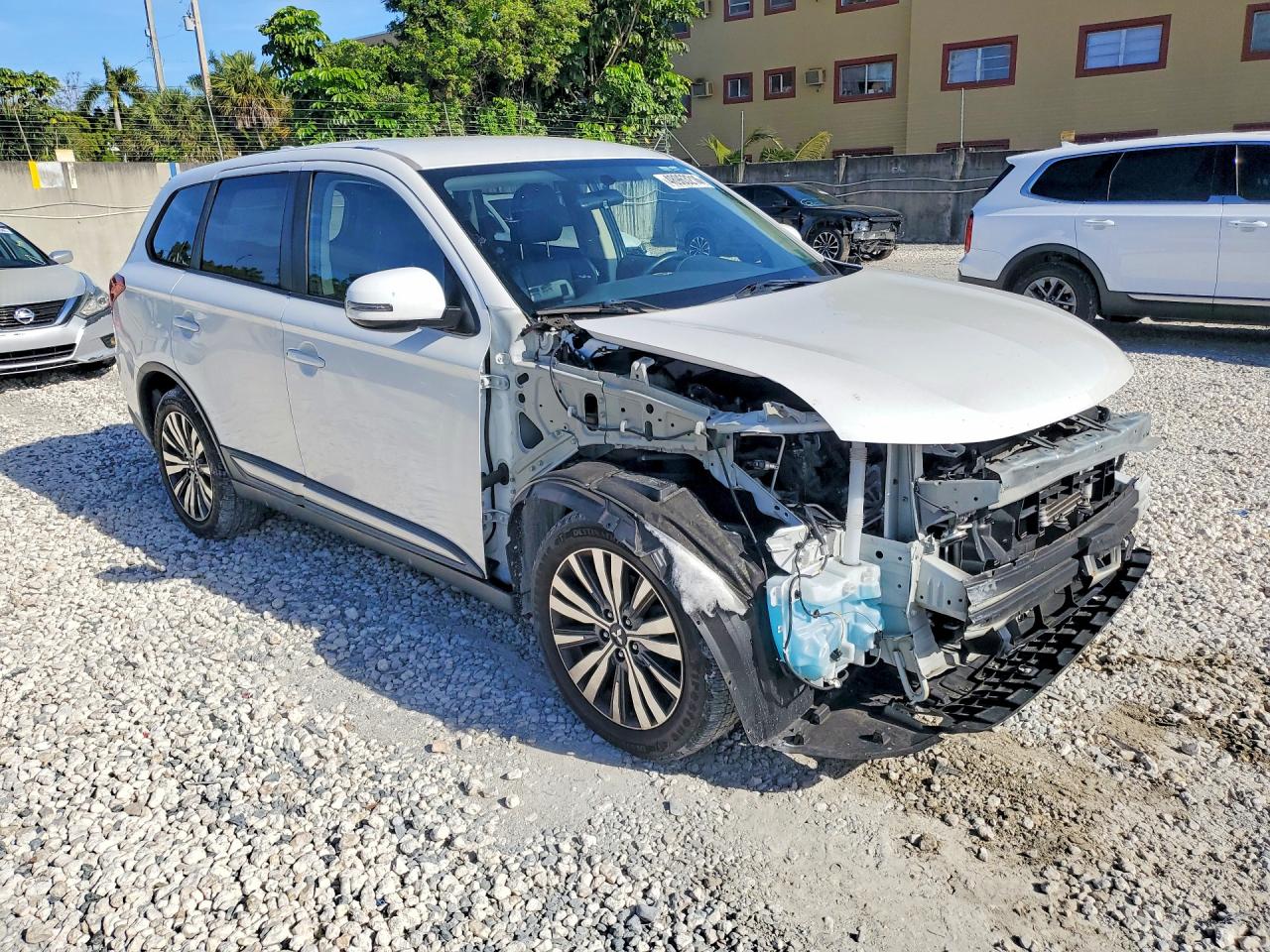 2019 MITSUBISHI OUTLANDER SE photo 7