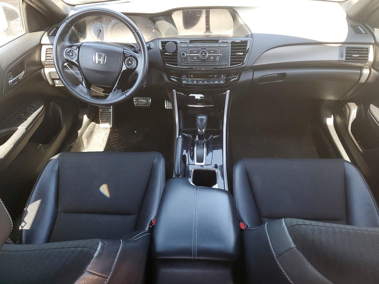 2017 HONDA ACCORD SPORT photo 8