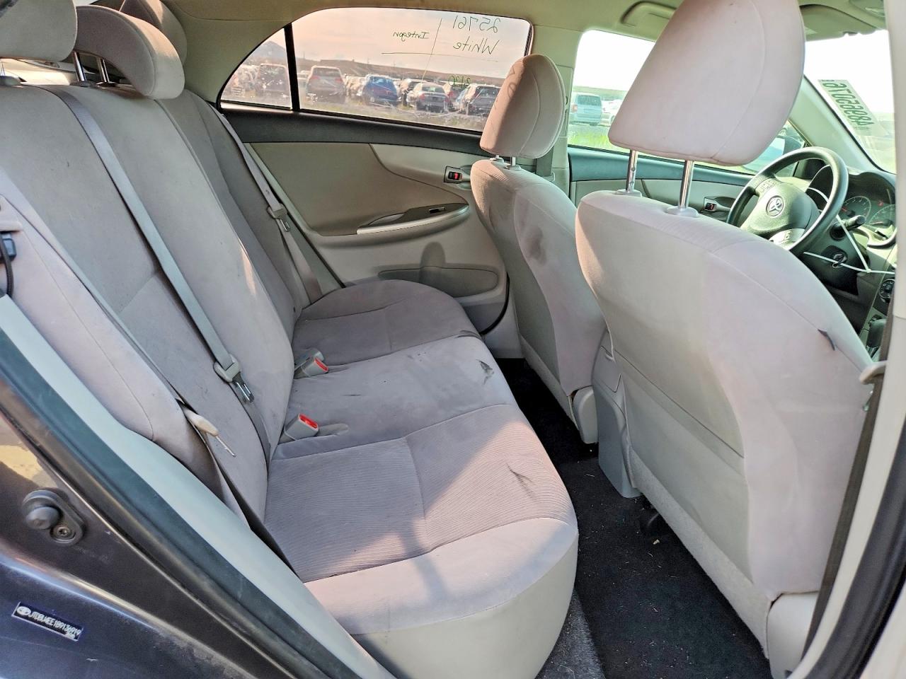 2011 TOYOTA COROLLA LE photo 10