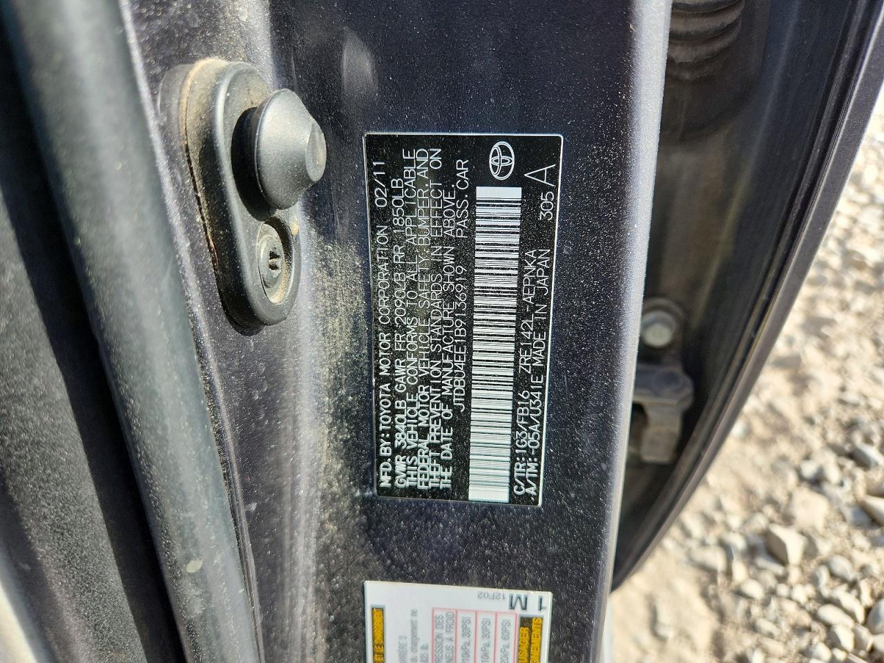 2011 TOYOTA COROLLA LE photo 13