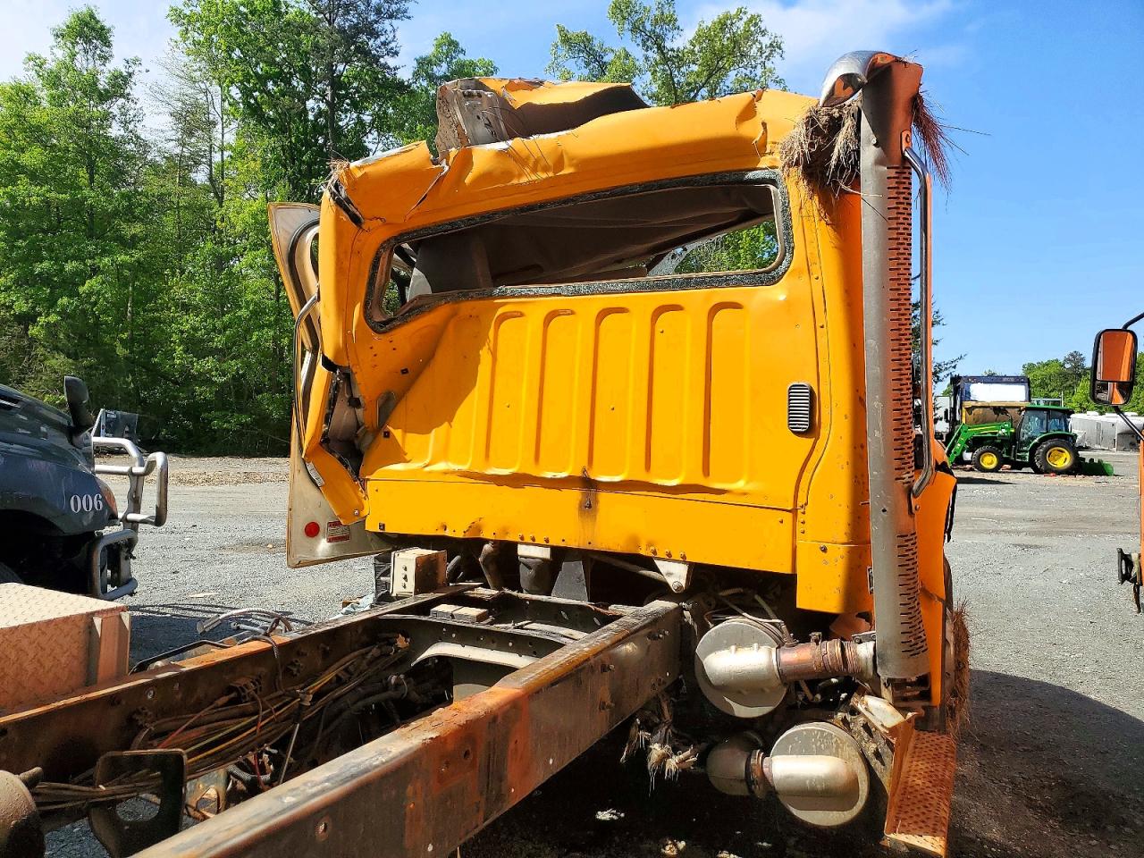 2011 FREIGHTLINER M2 106 MEDIUM DUTY photo 6