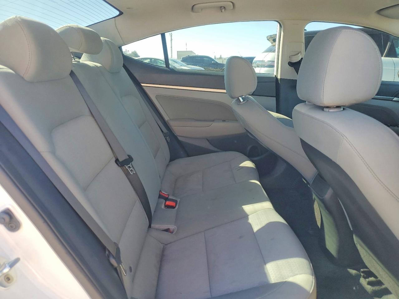 2017 HYUNDAI ELANTRA SE photo 19