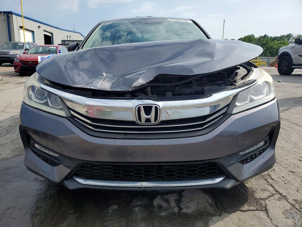 2017 HONDA ACCORD EX photo 5