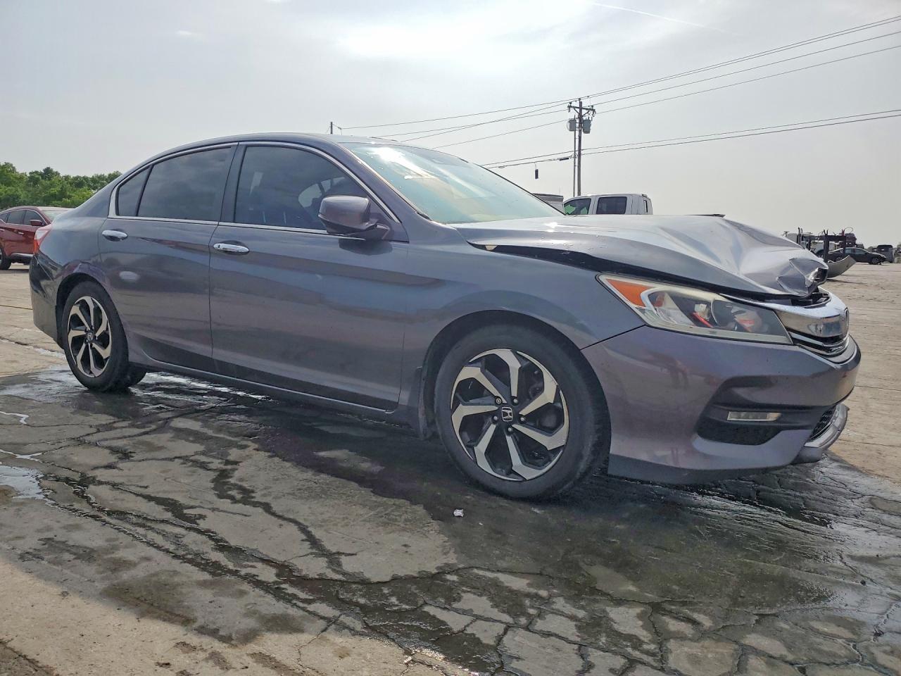 2017 HONDA ACCORD EX photo 4