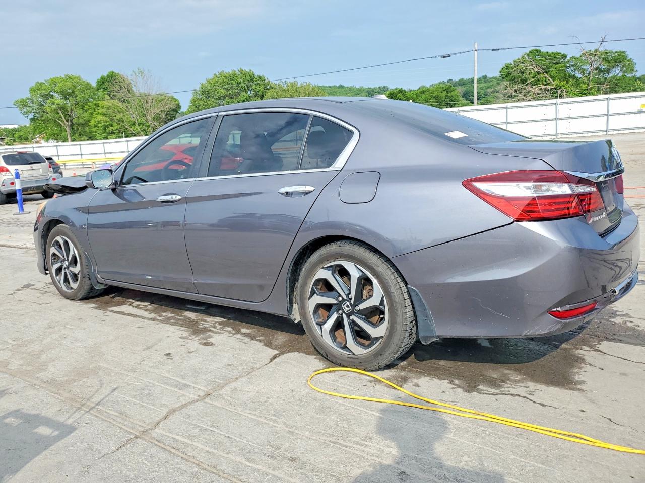 2017 HONDA ACCORD EX photo 2