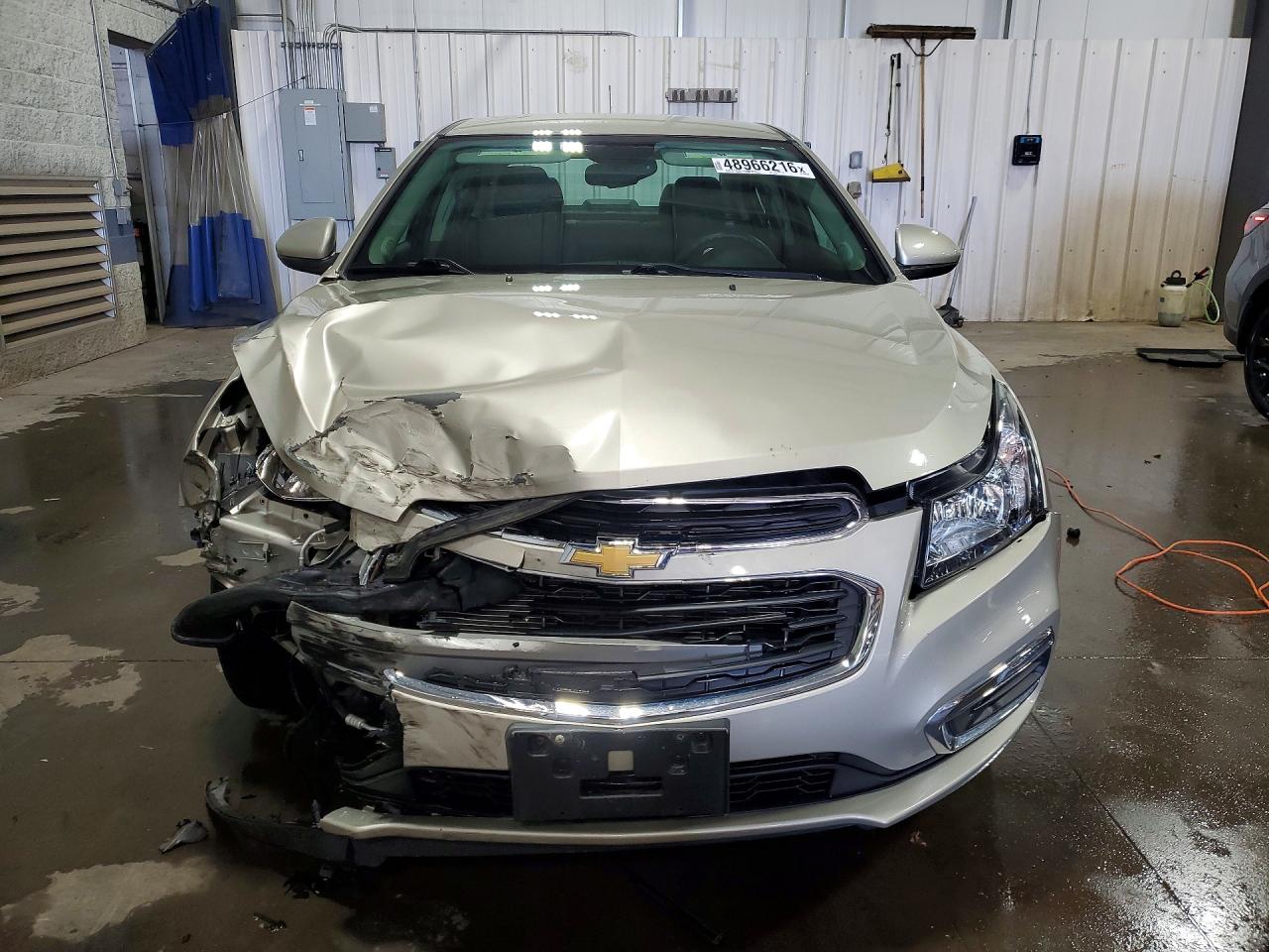 2016 CHEVROLET CRUZE LIMITED LT photo 9