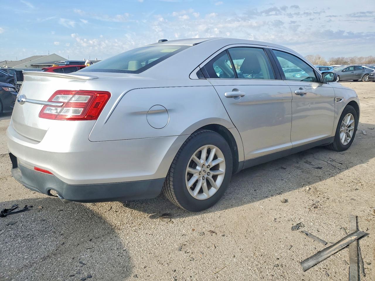 2015 FORD TAURUS SE photo 7